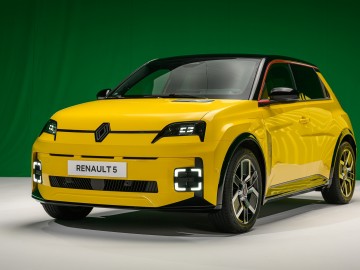 Renault 5 E-Tech w Warszawie